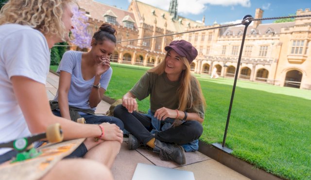 Australia aumentó un 125% las tasas de visado para estudiantes internacionales